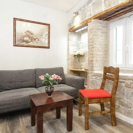 Apartment Stone Varos Split