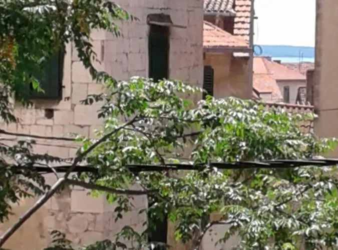 Stone Varos Апартаменты