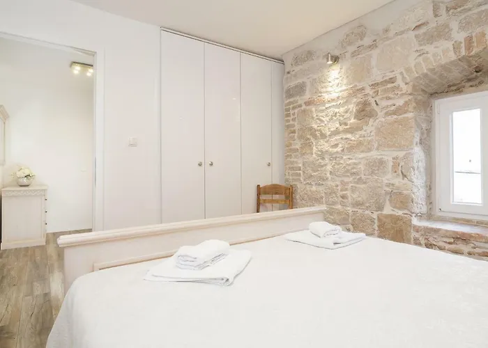 Apartamento Stone Varos